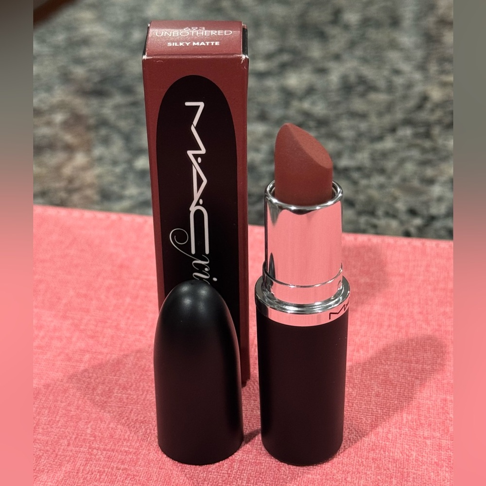 MAC Cosmetics Macximal Silky Matte Lipstick in Shade Unbothered